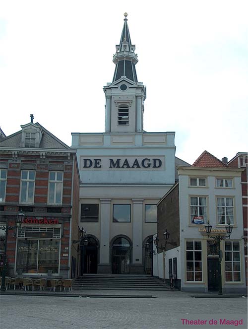 Theater de Maagd op de Grote Markt in Bergen op Zoom